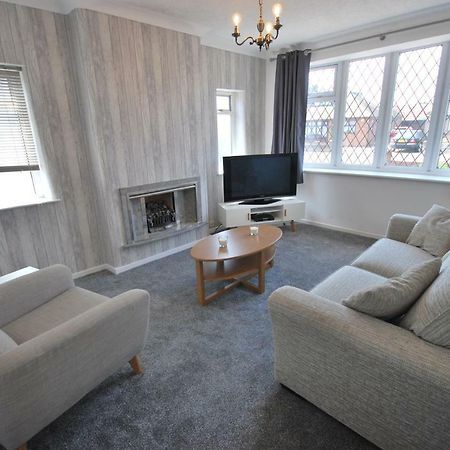 Belle'S Bungalow Villa Cleveleys Buitenkant foto