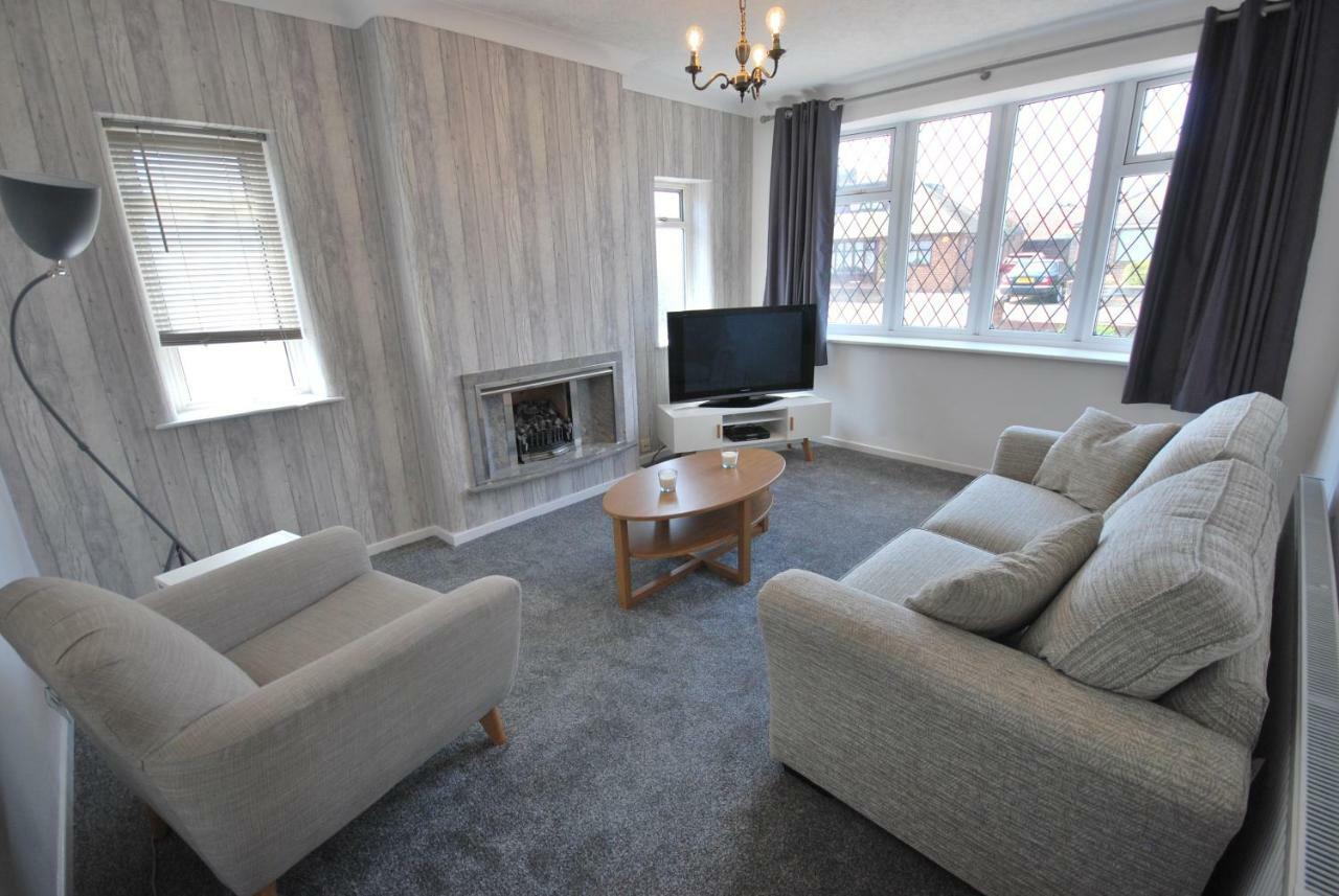 Belle'S Bungalow Villa Cleveleys Buitenkant foto
